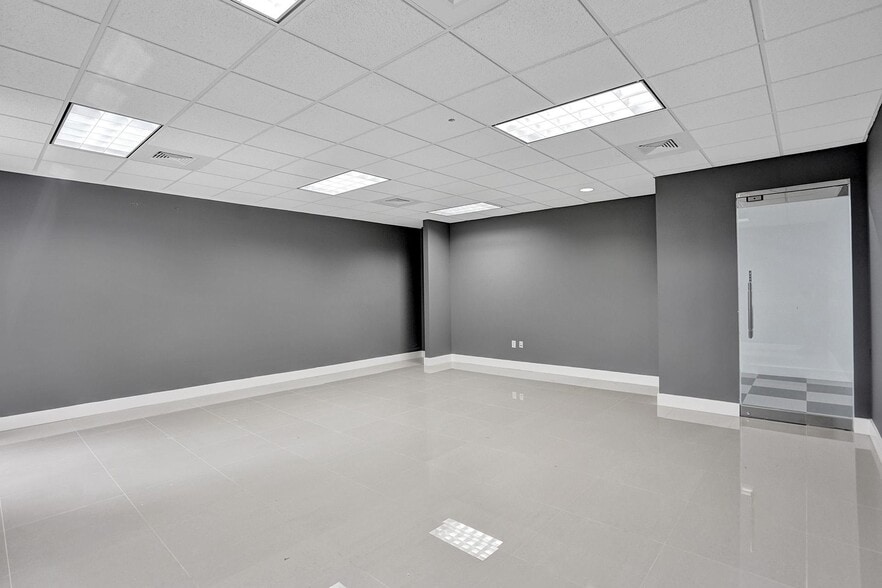 More Photos Of 15620 SW 29th St, Miramar Medical For Sale