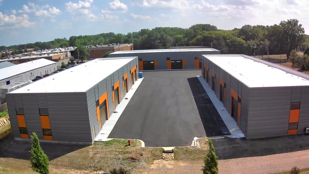 More Photos Of 13025 Fenway Blvd N, Hugo Warehouse For Sale