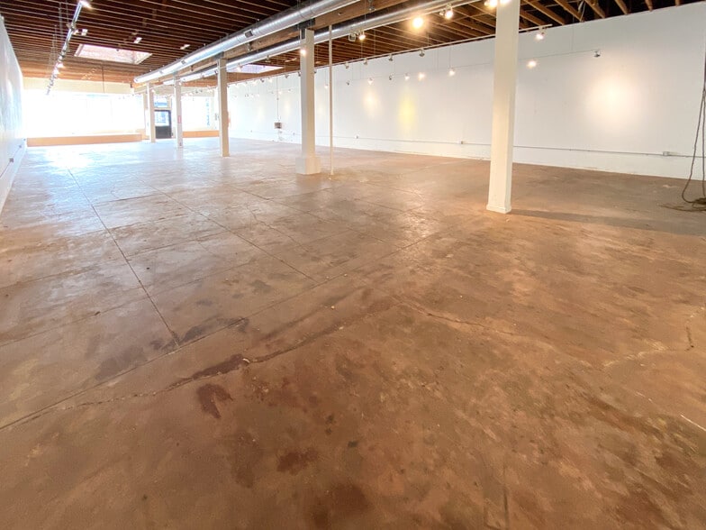 More Photos Of 3731 MacArthur Blvd, Oakland Storefront For Sale
