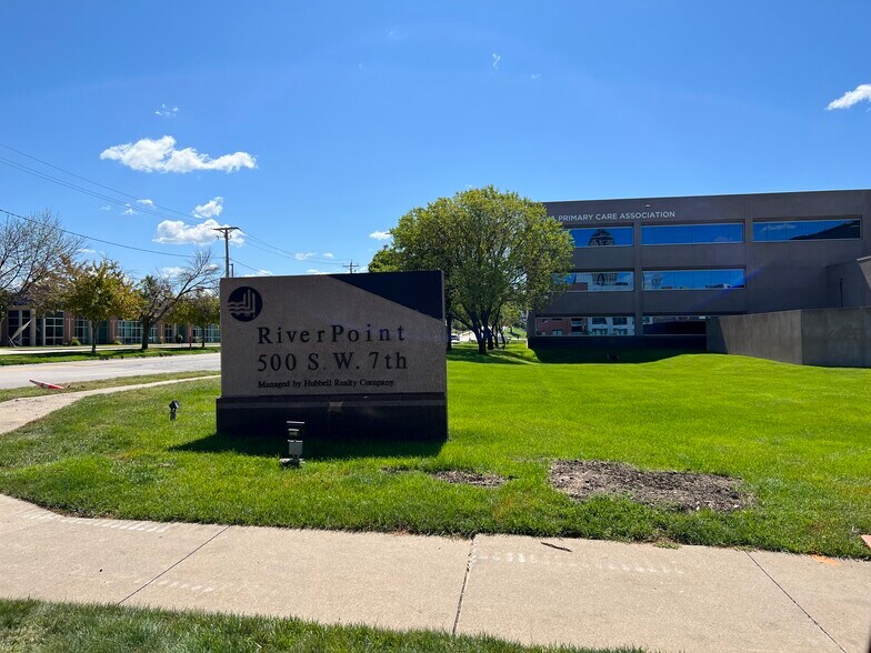 More Photos Of 500 SW 7th St, Des Moines Office For Lease