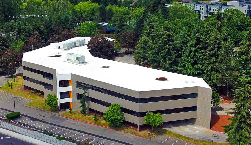 More Photos Of 10700 Northup Way, Bellevue Office For Lease