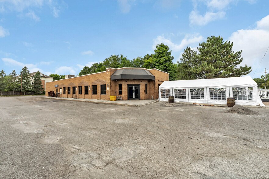 More Photos Of 1151 Ogilvie Rd, Ottawa Restaurant For Sale