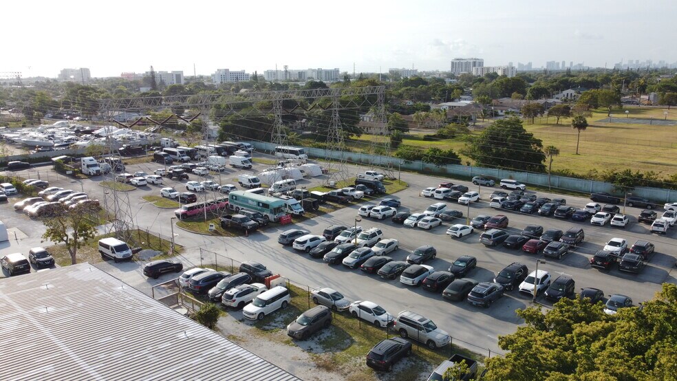 More Photos Of 901-1001 Old Griffin Rd, Dania Beach Land For Lease