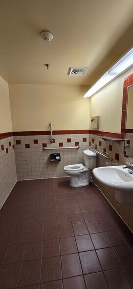 More Photos Of 3605 Ranch Dr, Prescott Medical For Lease