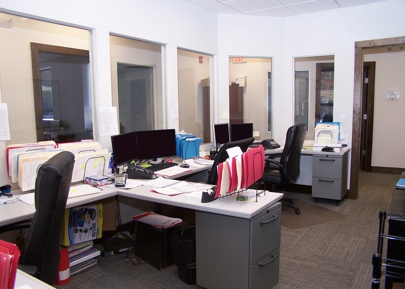 More Photos Of 627 Horseblock Rd, Farmingville Loft Creative Space For Sale