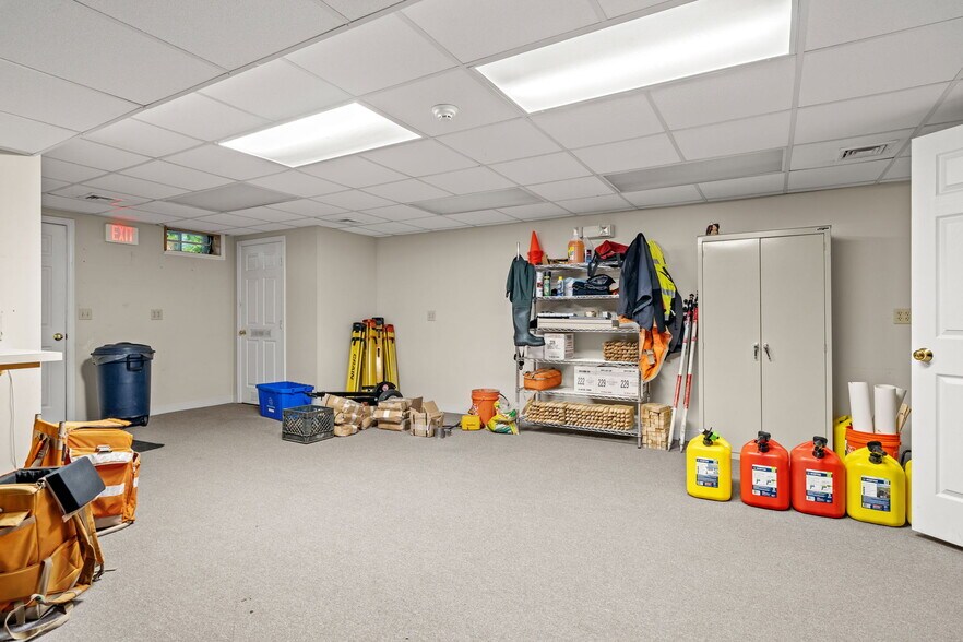 More Photos Of 15 Garden Rd, Plaistow Office For Sale