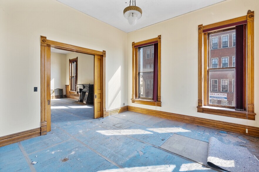 More Photos Of 2 Bay St, Chippewa Falls Storefront Retail Office For Sale