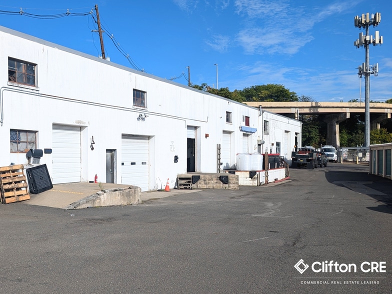 More Photos Of 499 Broad St, Clifton Warehouse For Lease
