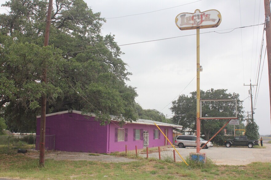 More Photos Of 22745 Highway 16 S, Von Ormy General Retail For Sale