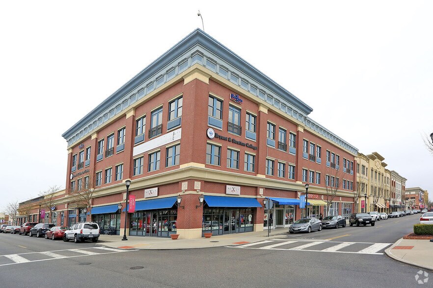 More Photos Of 4410 E Claiborne Sq, Hampton Unknown For Lease