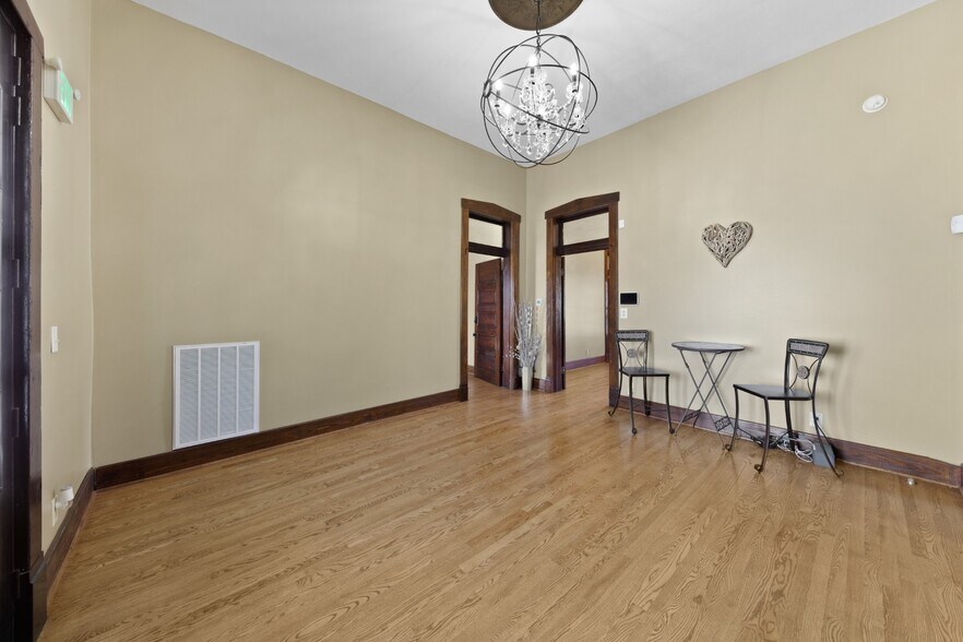 More Photos Of 308 N Main St, Ashland City Office For Sale
