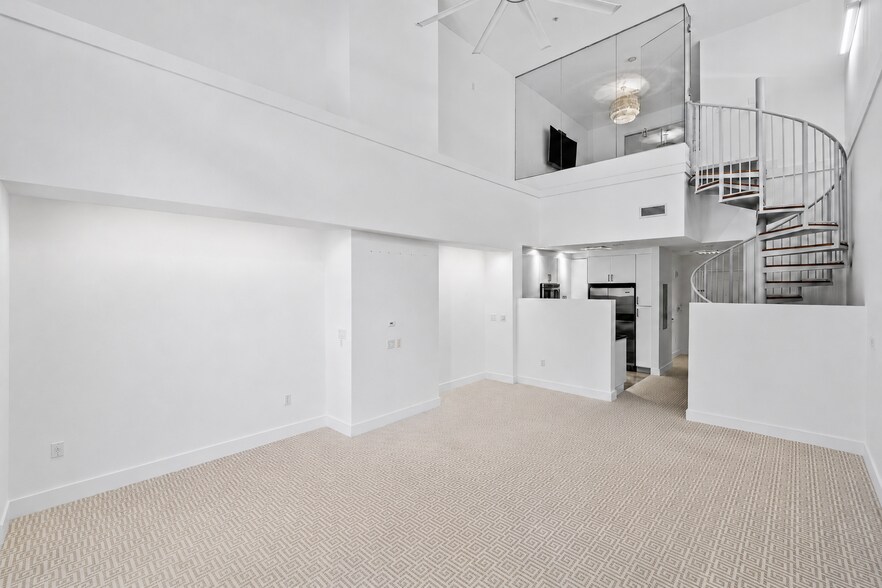 More Photos Of 701 S Olive Ave, West Palm Beach Office For Lease