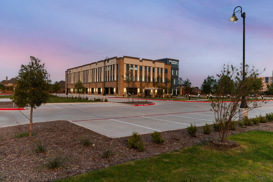 More Photos Of 12850 Dallas Pky, Frisco Medical For Lease