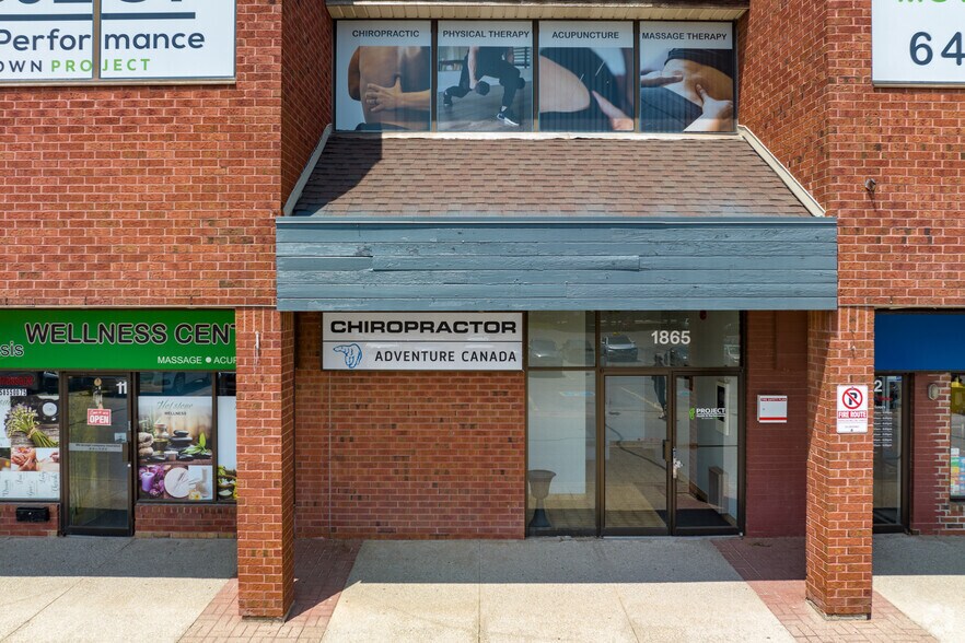 More Photos Of 1829-1865 Lakeshore Rd W, Mississauga Unknown For Lease