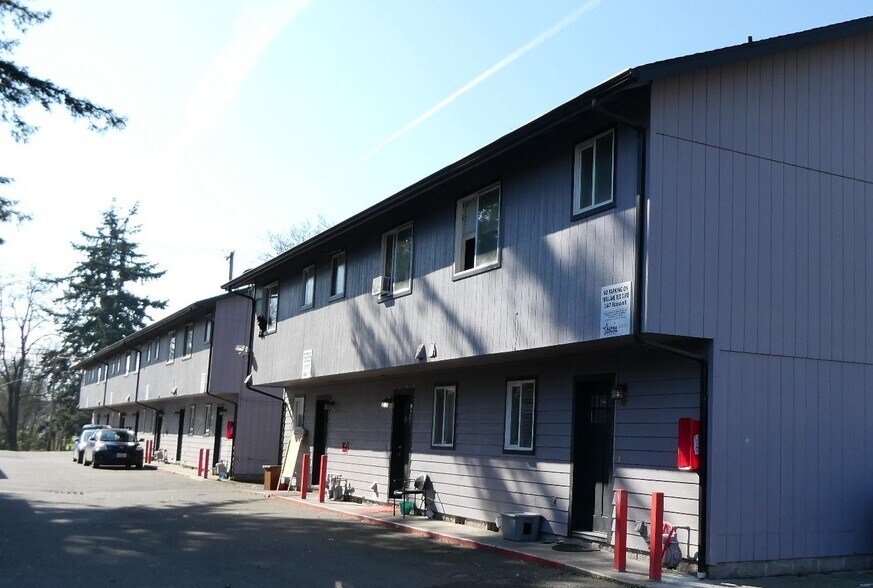 More Photos Of 2447 Roosevelt Blvd, Eugene Apartments For Sale