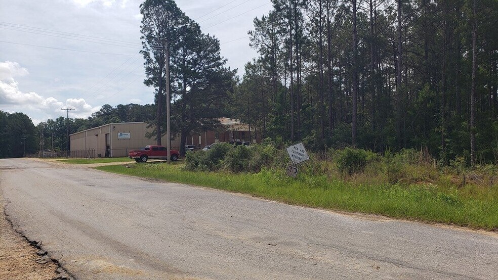 More Photos Of 300 N Industrial Park Dr, Liberty Land For Sale