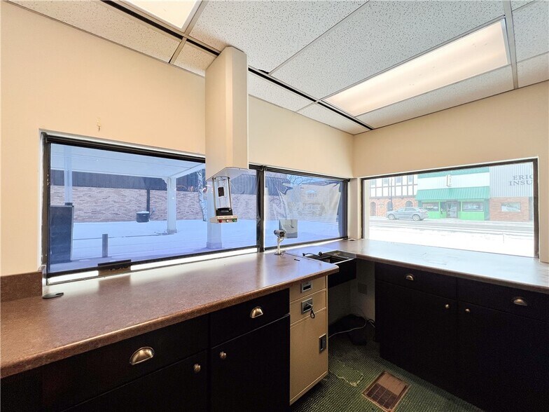 More Photos Of 436 E La Salle Ave, Barron Office Residential For Lease