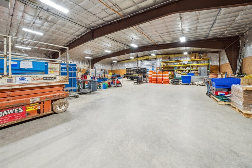 More Photos Of 605 Industrial Pky, Saint Croix Falls Manufacturing For Lease
