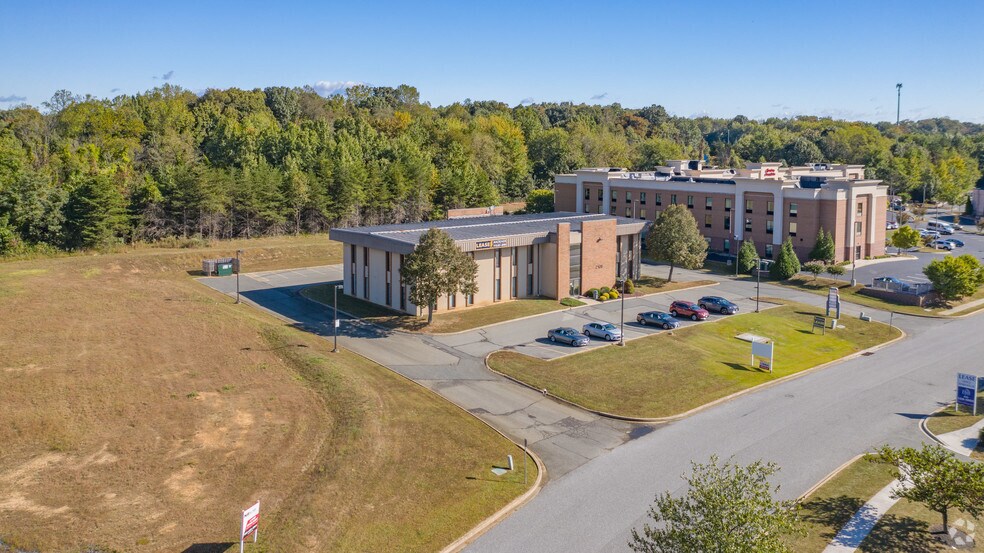 More Photos Of 2108 Emmorton Park Rd, Edgewood Office For Lease