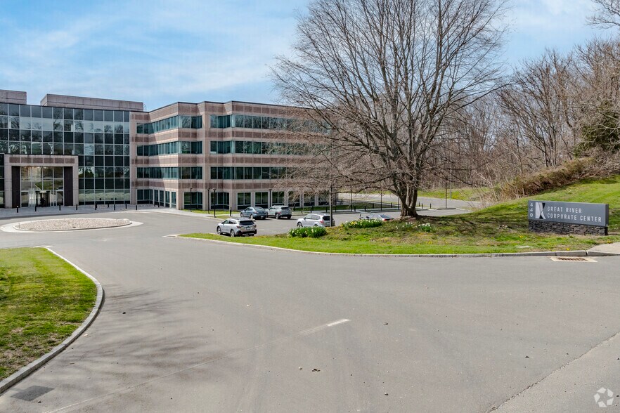 More Photos Of 440 Wheelers Farms Rd, Milford Office For Lease