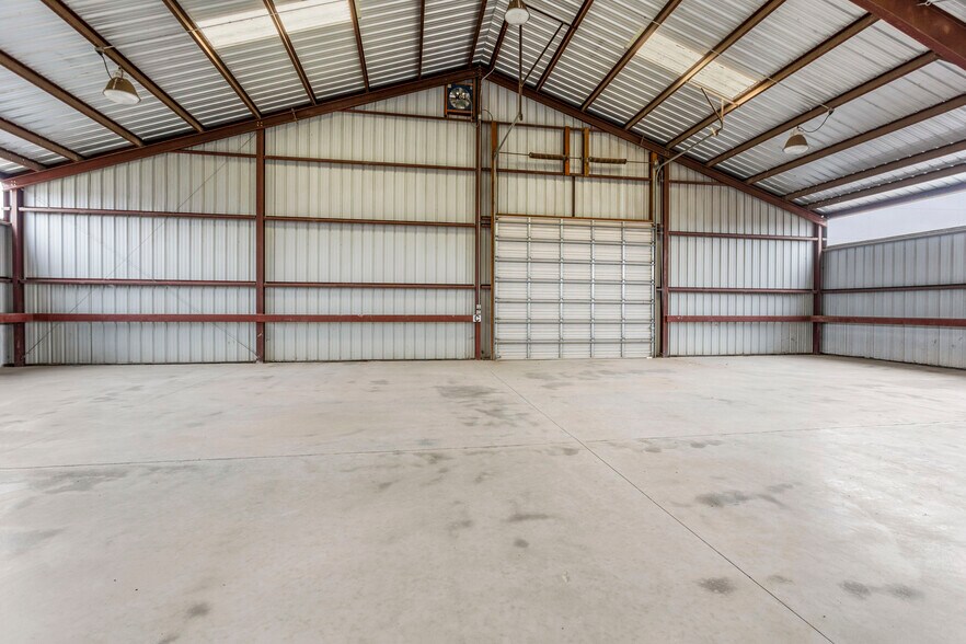 More Photos Of 3521 Blue Crane Ln, Yakima Warehouse For Sale