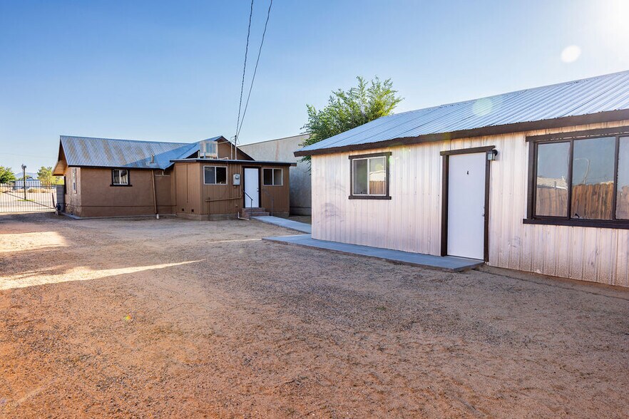 More Photos Of 6618 Inyokern Rd, Inyokern Office For Sale