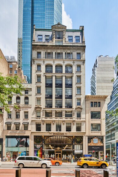More Photos Of 595 Fifth Ave, New York General Retail For Lease