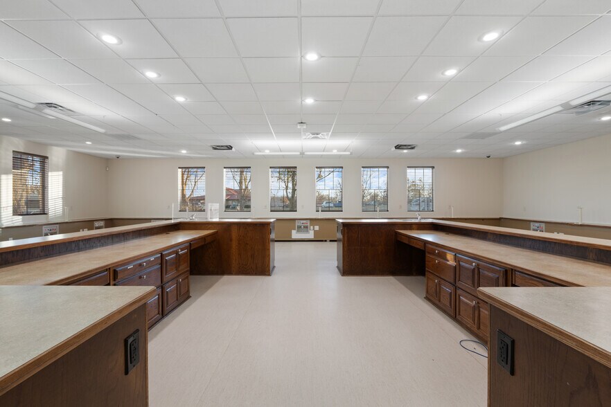 More Photos Of 101 N 37th St, Rogers Medical For Lease