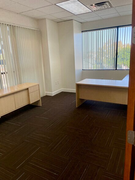 More Photos Of 15433 N Tatum Blvd, Phoenix Medical For Lease