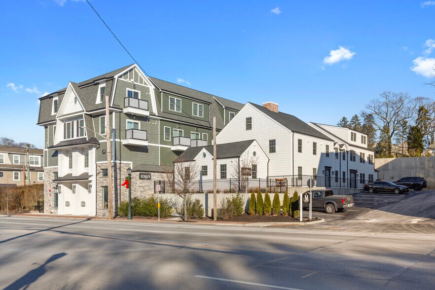 More Photos Of 1090 New York Ave, Huntington Station Apartments For Sale