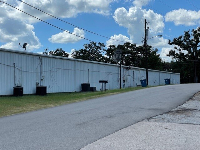 More Photos Of 1101 W Commerce St, Buffalo Storefront Retail Office For Sale