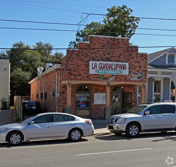 Primary Photo Of 320 S Broad St, New Orleans Restaurant For Lease