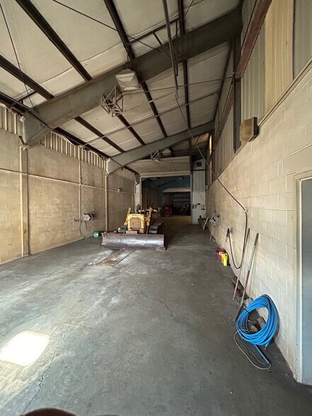 More Photos Of 1831 Williams Hwy, Williamstown Light Distribution For Sale