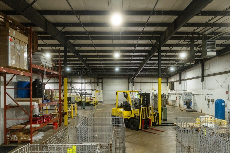 More Photos Of 207 Park Ct, Ridgeland Warehouse For Lease