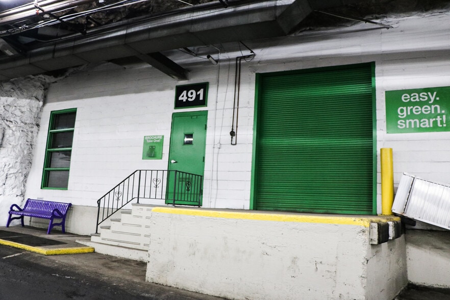 More Photos Of 3101-3150 Mercier St, Kansas City Warehouse For Lease