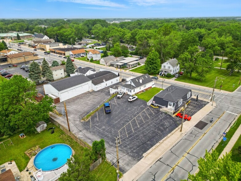 More Photos Of 137 E Joliet St, Schererville Office For Sale