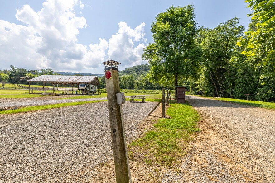More Photos Of 7643 US-11, Rising Fawn Trailer Camper Park For Sale