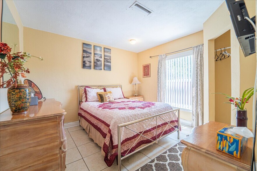 More Photos Of 216 NE 18th Ave, Pompano Beach Apartments For Sale