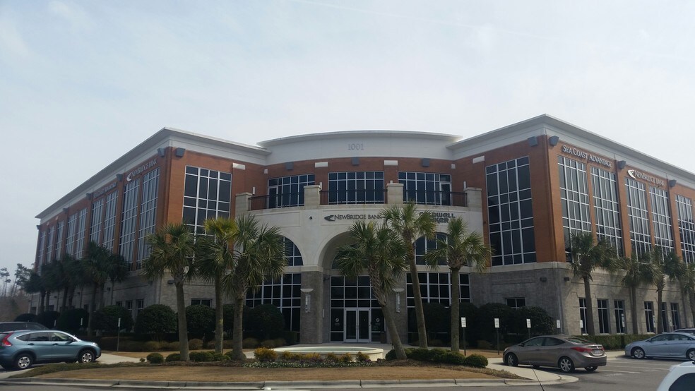 More Photos Of 1001 Military Cutoff Rd, Wilmington Medical For Lease