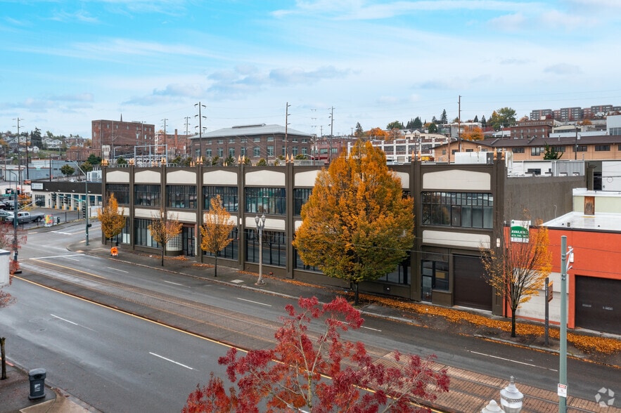 More Photos Of 2320 Pacific Ave, Tacoma Warehouse For Lease