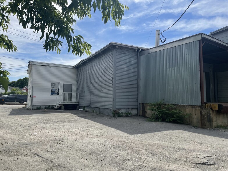 More Photos Of 100 Business St, Hyde Park Unknown For Lease