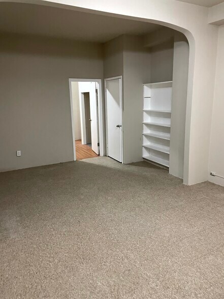 More Photos Of 205 1st St NW, Hampton Apartments For Sale