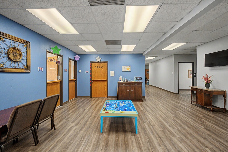 More Photos Of 2111 Skyline Dr, Mesquite Religious Facility For Sale