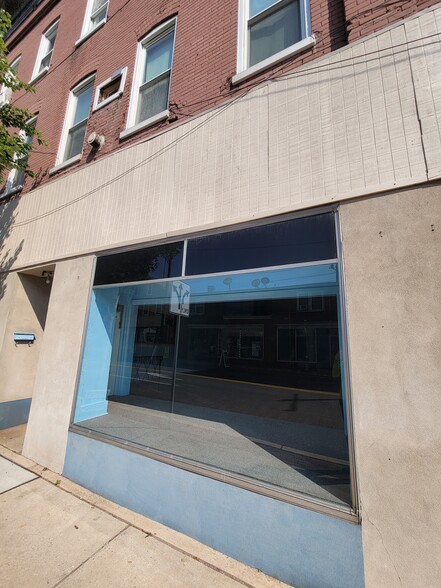 More Photos Of 19 E High St, Elizabethtown Apartments For Lease
