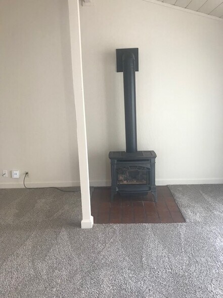 More Photos Of 238 Capitol St, Salinas Office Residential For Sale