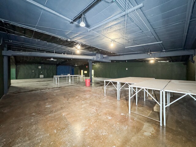 More Photos Of 100 Holiday Ln, Tonkawa Unknown For Lease