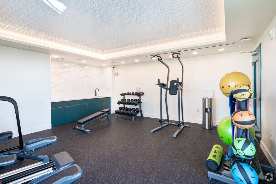 More Photos Of 2556 Telegraph Ave, Berkeley Apartments For Sale