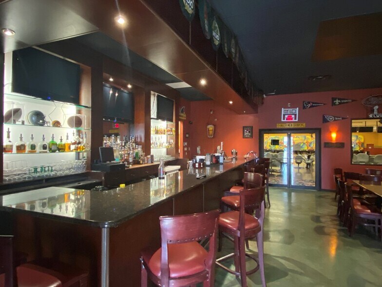 More Photos Of 3515 El Indio Hwy, Eagle Pass Bowling Alley For Sale