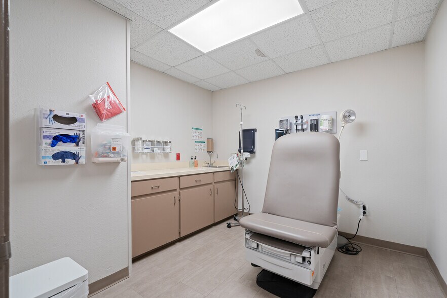 More Photos Of 3022 McKinzie Rd, Corpus Christi Medical For Sale