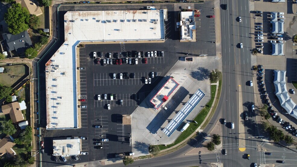 More Photos Of 7006 University Ave, Lubbock Unknown For Lease